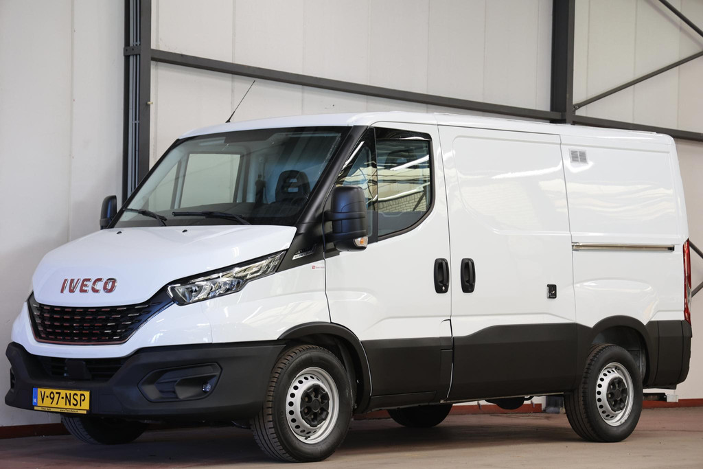 Iveco Daily 35S16V 2.3 L1H1 AUTOMAAT 160PK 3500KG TREKVERMOGEN - voertuig 49393708